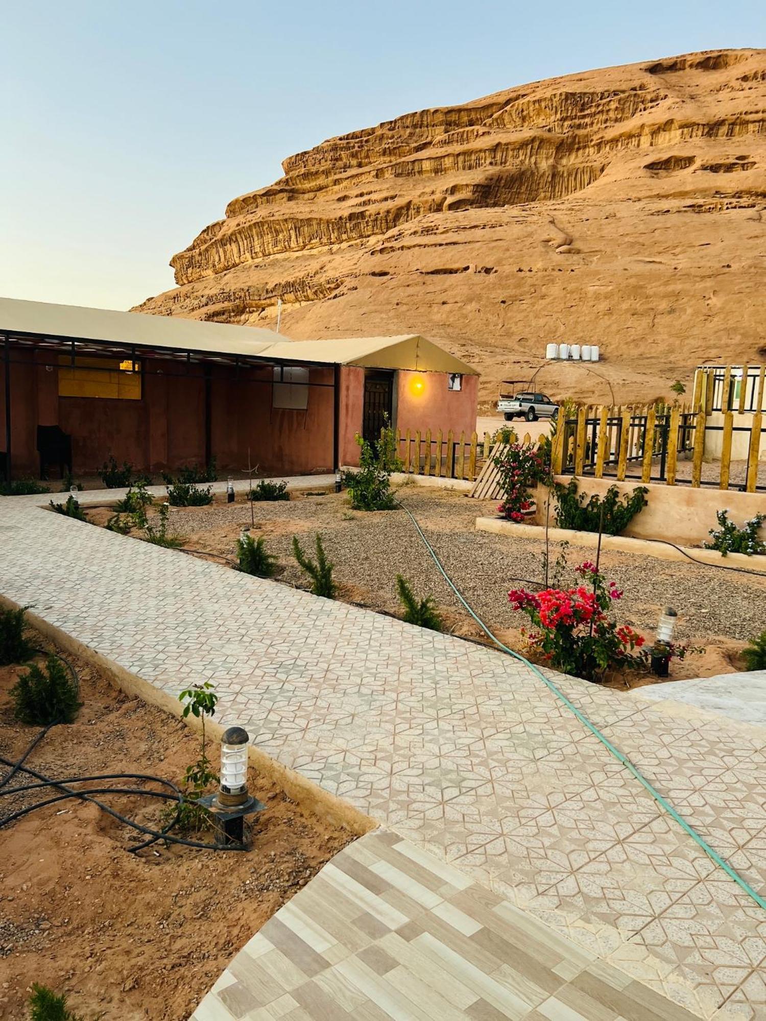 Apartamento Magic Mountain Camp Wadi Rum Exterior foto