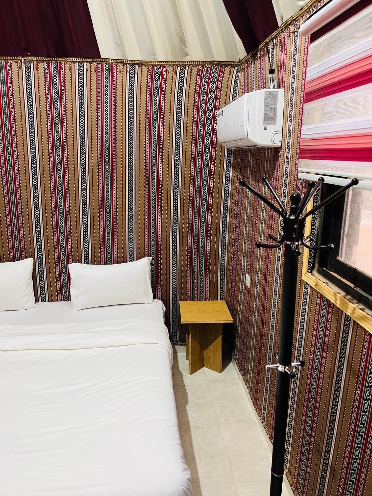 Apartamento Magic Mountain Camp Wadi Rum Exterior foto