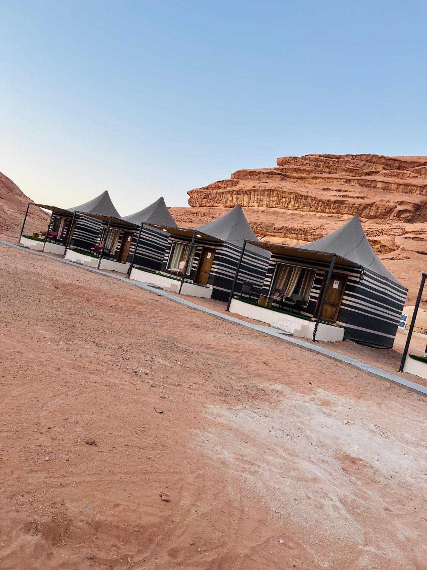 Apartamento Magic Mountain Camp Wadi Rum Exterior foto